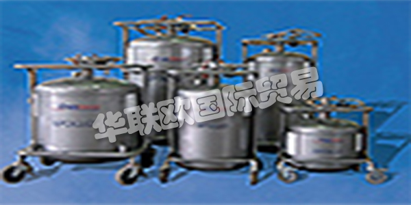 CRYOTHERM它分配溫度保持可用時間長，都提供了容器和傳送控制系統(tǒng)，通過他們的研究，一個特殊的，復雜的絕緣專門開發(fā)：內(nèi)外容器之間的高品質的多層真空超級絕緣，高活性的吸附劑和一種基于計算機的，優(yōu)化的熱設計減少熱的發(fā)生率因此液態(tài)氣體的蒸發(fā)量降至最低。他們?yōu)槊宽椚蝿諡槟圃旌线m的容器。無論是小型還是大型，無論是固定的還是移動的，用于短期或長期存儲，用于實驗室或z。B.海外運輸。