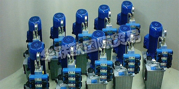 德國B&B HYDRAULIK-TECHNIK主要產(chǎn)品：B&B HYDRAULIK-TECHNIK閥門等。B&B HYDRAULIK-TECHNIK GmbH由Helitut Brocke和HenningB?hr于1983年在Witten-Herbede成立。目的是銷售用于骨料結(jié)構(gòu)的液壓元件和液壓附件。在短時(shí)間內(nèi)，對(duì)完整的Hydraulilk系統(tǒng)的需求變得非常大，以至于他們的生產(chǎn)開始了。