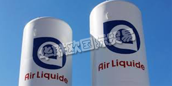 法國AIR LIQUIDE主要產(chǎn)品：AIR LIQUIDE泵、廢液泵等。AIR LIQUIDE集團(tuán)誕生于巴黎EcoleSupérieuredePhysique et Chimie Industrielle的兩名年輕畢業(yè)生。作為一名受到啟發(fā)且有時(shí)甚至是古怪的研究人員，Georges Claude在巴黎公交車庫進(jìn)行了兩年不懈的實(shí)驗(yàn)后，成功地完善了液化空氣的過程。他的合伙人保羅·德洛姆(Paul Delorme)是一位審慎的遠(yuǎn)見卓識(shí)者，盡管有財(cái)務(wù)方面的考慮，但他毫不猶豫地支持這個(gè)工業(yè)項(xiàng)目，并提供了至關(guān)重要的初期投資。這家年輕的公司迅速吸引了24位股東的投資，而液化空氣公司的偉大冒險(xiǎn)開始了。